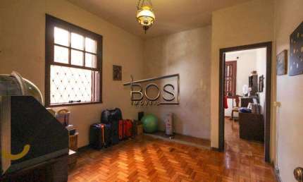 VENDA CASA - 04 QUARTOS 270,00 M2 - BAIRRO: SANTO ANTONIO