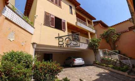 VENDA CASA - 05 QUARTOS 420,00 M2 - BAIRRO: PALMARES