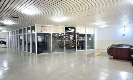 Loja em Galeria - 165 m² - Mezanino - 2 banheiros - Cozinha - Bairro: Centro