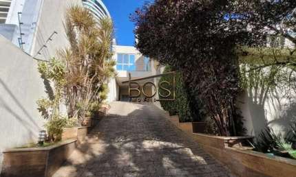 CASA A VENDA - 04 QUARTOS 395,00 M2 - BAIRRO; SANTA LUCIA