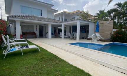 Casa em condomínio fechado em vilas do atlântico com 4 quartos Priscila Dutra