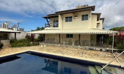 casa em condomínio fechado com 05 suítes em Jaguaribe vale do Jaguaripe