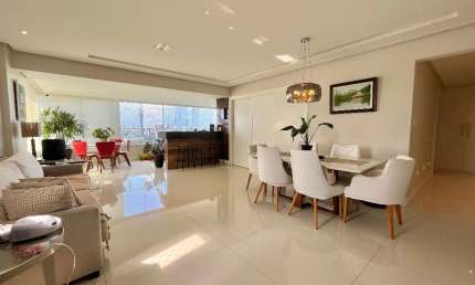 Lindo Apartamento de 3 suites em São Lazáro reformado e andar alto com 3 vagas