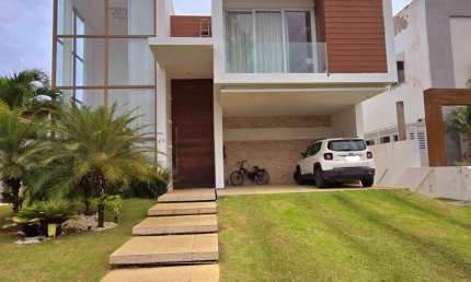 Casa no Condominio Parque Costa Verde em Piatã 8 suites  area gourmet reformada e piscina