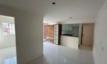 Apartamento a venda em Piatã com 3 quartos e varanda no Reserva dos Pássaros