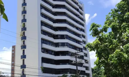 Apartamento a venda no Itaigara 4 quartos amplo com armários