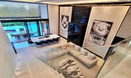Casa a venda em alphaville 2 com 4 suites com piscina mobiliada e decorada