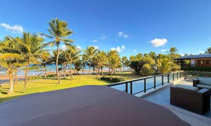 Casa a venda no porto busca vida resort com 5 suites reformada e frente mar