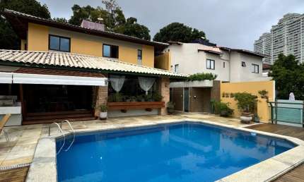 Casa a venda no candeal com 4 suites piscina área gourmet e reformada  no quinta do candeal