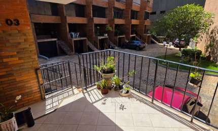 Casa a venda no condominio vilage jardim jaguaribe com 3 suites e varanda