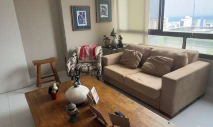 Apartamento a venda no itaigara com 2 suites vista mar e duplex
