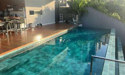 Casa a venda no horto florestal com 4 suites pidcina e área gourmet
