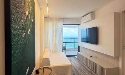 Apartamento a venda no beach class ondina quarto e sala mobiliado e vista mar