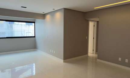 Apartamento a venda no cidade jardim com 3 quartos e reformado