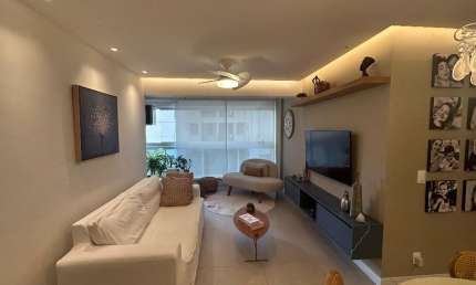 Apartamento a venda em alphaville 1 com 2 quartos reformado no alphapark