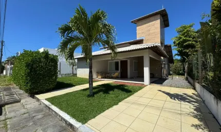 Casa a venda na estrada do coco no condominio vila de joanes com 3 suites e área gourmet