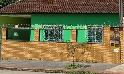Imóvel de alto padrão: Casa com 5 quartos, 380m², 2 vagas na Nova Almeida Centro, Serra-ES. Venha conferir!