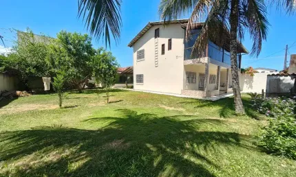 Casa à venda em Serramar, Serra-ES: 4 quartos, 3 suítes, 3 salas, 5 banheiros, 1 vaga, 410m². Venha conferir!