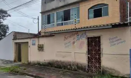 Imperdível casa à venda em Serra-ES, bairro Parque Santa Fé: 8 quartos, 2 suítes, 3 salas, 5 banheiros, 1 vaga, 360m²!
