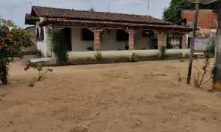 Imperdível: Casa à venda em Serramar, Serra-ES, com 4 quartos, 1 suíte, 3 salas, 2 banheiros, 5 vagas de garagem e 150m² de área.