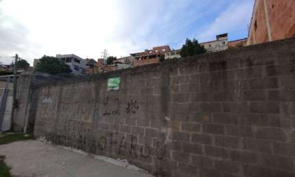 Terreno à venda no Jardim Tropical, Serra-ES: 300,00 m2 de área disponível! Aproveite esta oportunidade única!