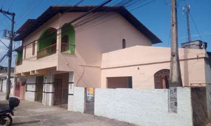 Casa com 2 quartos à venda na Serramar, Serra , 200 m2 por R$ 550.000