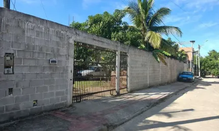 Casa à venda em Serra-ES, bairro Praiamar: 3 quartos, 1 suíte, 1 sala, 2 banheiros, 5 vagas de garagem, 140m² de área.