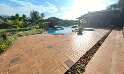 Espetacular casa à venda em serra-es, parque das gaivotas: 3 quartos, 2 suítes, 3 salas, 3 banheiros e 5 vagas de garagem!
