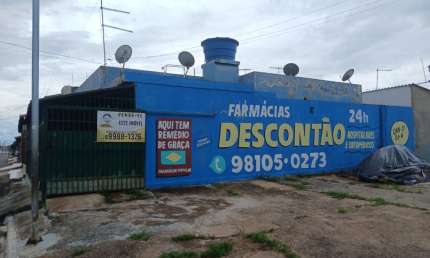 QNP 14 - Vende-se Casa de Esquina - Grande Potencial para Comércio