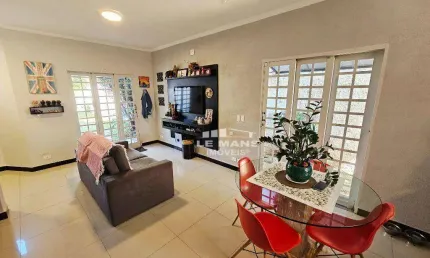 Casa com 3 quartos à venda no Centro, Saltinho 