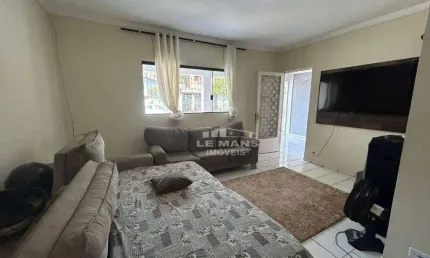 Casa a venda, 2 quartos, 1 vaga, no bairro Santa Terezinha em Piracicaba - SP