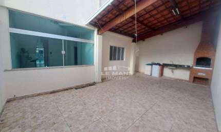 Casa para alugar, 3 quartos, 1 suíte, 2 vagas, no bairro Alto em Piracicaba - SP