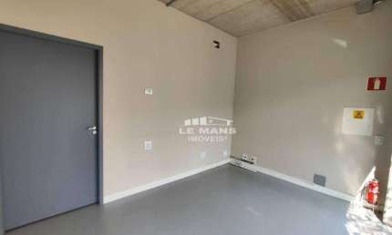 Salão comercial para alugar no bairro Alto em Piracicaba - SP