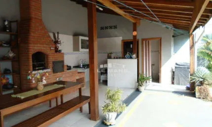 Casa a venda, 3 quartos, 1 suíte, 2 vagas, no bairro Nova América em Piracicaba - SP