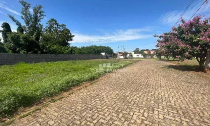 Terreno em Condomínio a venda no Residencial Rivera, no bairro Água Branca em Piracicaba - SP