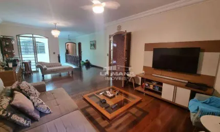 Casa a venda, 4 quartos, 2 suítes, 3 vagas no bairro Centro em Piracicaba - SP