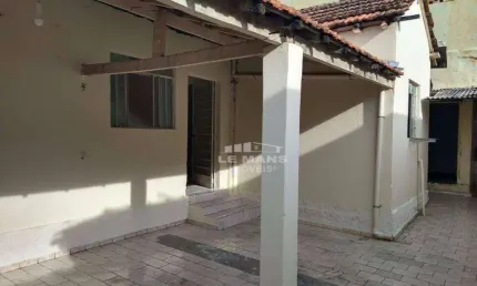 Casa de vila a venda, 3 quartos, 1 suíte, no bairro Paulicéia em Piracicaba - SP