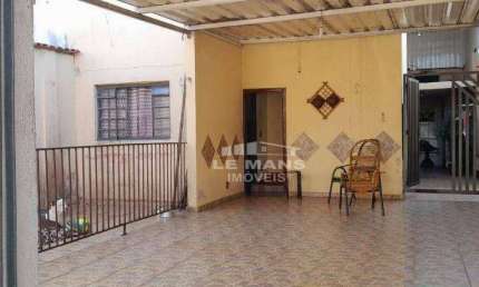 Casa a venda, 2 quartos, 4 vagas, no bairro Mário Dedini em Piracicaba - SP