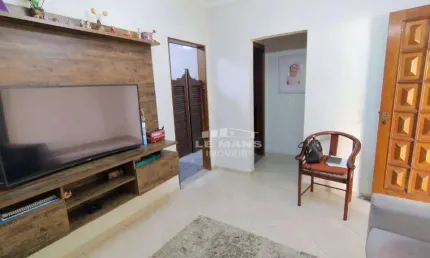 Casa a venda, 6 quartos, 3 vagas, no bairro Paulicéia em Piracicaba - SP