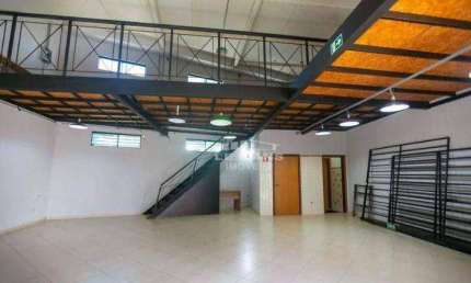 Salão para alugar, no bairro Centro em Piracicaba - SP