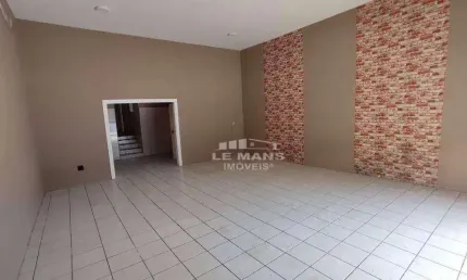 Casa a venda, 4 quartos, 2 suítes, 2 vagas no bairro Alto em Piracicaba - SP