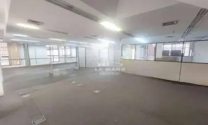 Salão para alugar, no bairro Centro em Piracicaba - SP