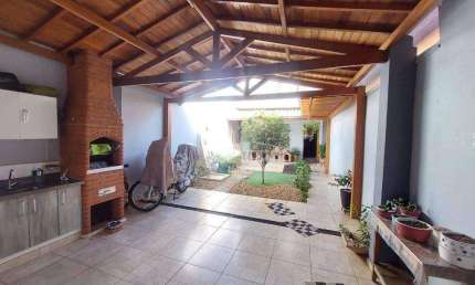 Casa a venda, 2 quartos, 2 suítes, 2 vagas no bairro Astúrias em Piracicaba - SP