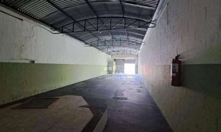 Salão para alugar, no bairro Vila Industrial em Piracicaba - SP