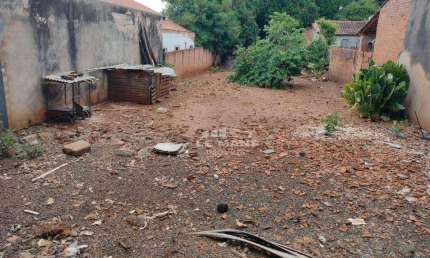 Terreno a venda, no bairro Vila Rezende em Piracicaba - SP