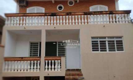 Casa comercial para alugar, 4 salas, 4 vagas, no bairro São Dimas em Piracicaba - SP