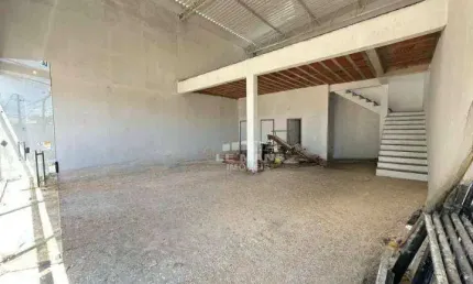 Salão ou ponto comercial para alugar no bairro Alto em Piracicaba - SP