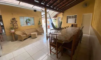 Casa sobrado a venda, 3 quartos, 3 vagas, no bairro Santa Terezinha em Piracicaba - SP