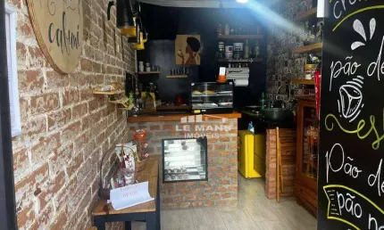 Salão comercial para alugar no bairro Vila Monteiro em Piracicaba/SP