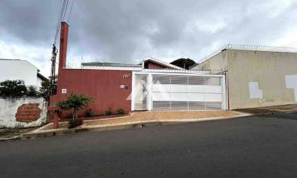 Casa com 3 dormitórios à venda por R$630.000 - Alto Cafezal - Marilia/SP